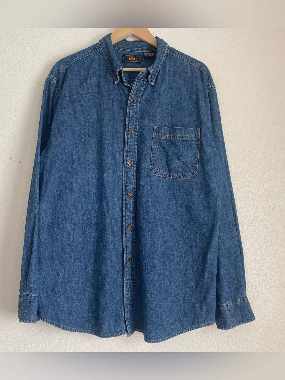 Vintage long sleeve denim button down collared shirt, M